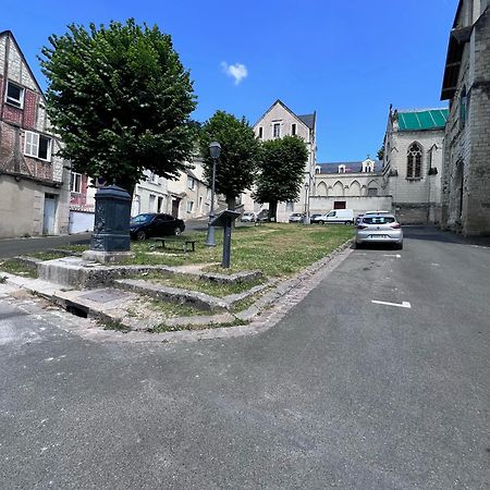 Le Rabelais, Superbe Appartement En Duplex, Proche Forteresse Et Monument Historique Chinon Eksteriør billede